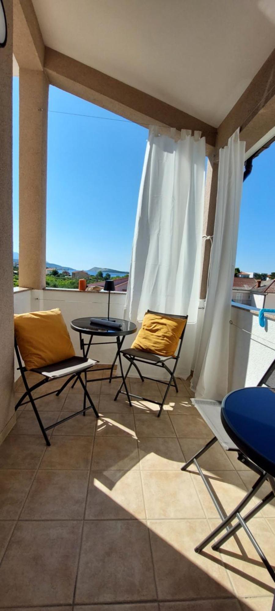 Banjol Apartments Leon 2 מראה חיצוני תמונה